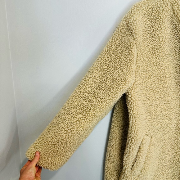 H&M Teddy Coat - Picture 5 of 14